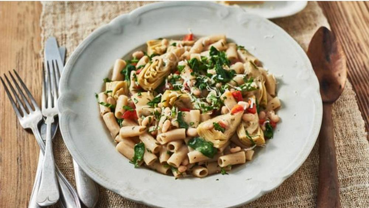 Spinach Artichoke & White Beans with Whole Grain Penne Pasta Dish